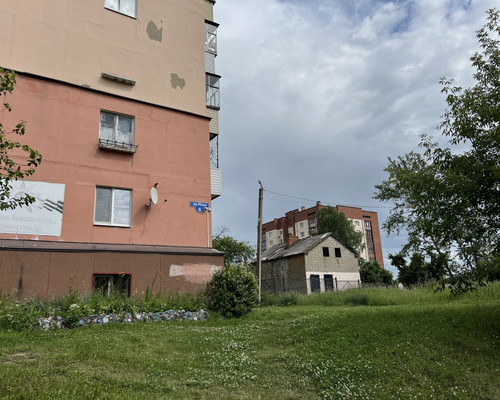 Продам трехкомнатную (3-комн.) квартиру, Мира пр-кт, 6, Нижний Тагил г