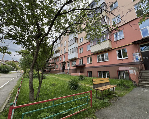Продам трехкомнатную (3-комн.) квартиру, Мира пр-кт, 6, Нижний Тагил г