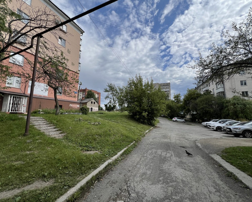Продам трехкомнатную (3-комн.) квартиру, Мира пр-кт, 6, Нижний Тагил г