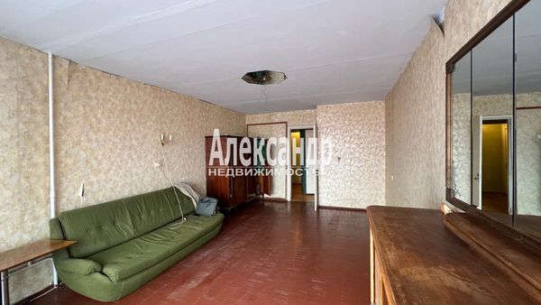 Продам однокомнатную (1-комн.) квартиру, Кутузова б-р, 11, Выборг г