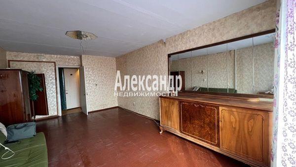 Продам однокомнатную (1-комн.) квартиру, Кутузова б-р, 11, Выборг г