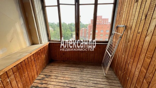 Продам однокомнатную (1-комн.) квартиру, Кутузова б-р, 11, Выборг г
