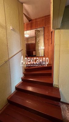 Продам однокомнатную (1-комн.) квартиру, Кутузова б-р, 11, Выборг г