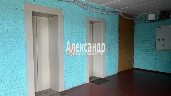 Продам однокомнатную (1-комн.) квартиру, Кутузова б-р, 11, Выборг г
