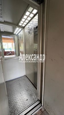 Продам однокомнатную (1-комн.) квартиру, Кутузова б-р, 11, Выборг г