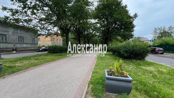 Продам однокомнатную (1-комн.) квартиру, Кутузова б-р, 11, Выборг г