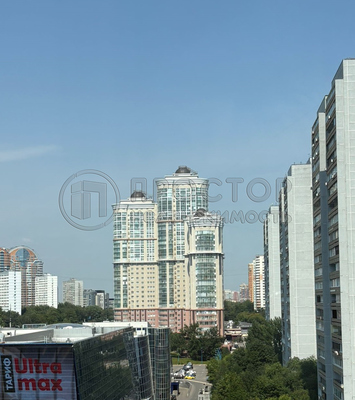 Продам многокомнатную квартиру, Ленинский пр-кт, 111к1, Москва г