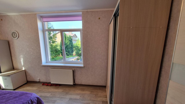 Продам трехкомнатную (3-комн.) квартиру, Южная ул, 7, Пионерский г