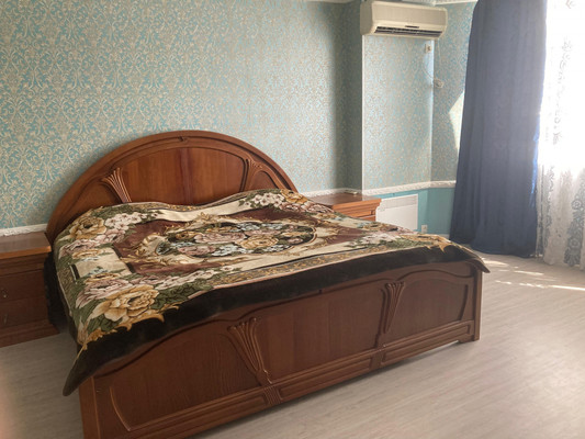 Продам двухкомнатную (2-комн.) квартиру, Самбурова ул, 258, Анапа г