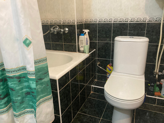 Продам двухкомнатную (2-комн.) квартиру, Самбурова ул, 258, Анапа г