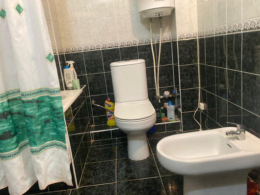 Продам двухкомнатную (2-комн.) квартиру, Самбурова ул, 258, Анапа г