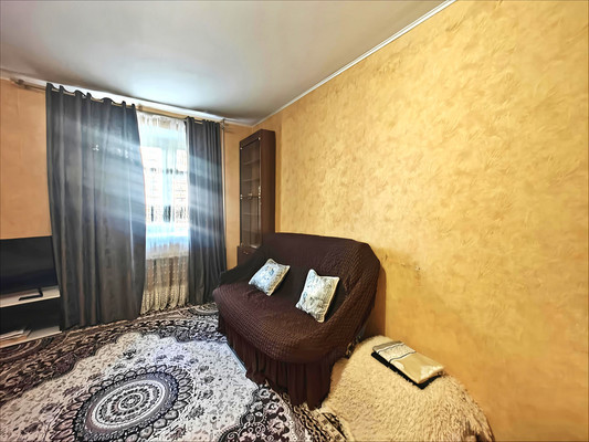 Продам однокомнатную (1-комн.) квартиру, Ноксинский Спуск ул, 8б, Казань г