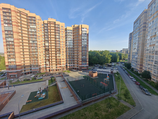 Продам однокомнатную (1-комн.) квартиру, Ноксинский Спуск ул, 8б, Казань г