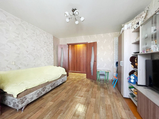 Продам трехкомнатную (3-комн.) квартиру, Строителей пр-кт, 48, Пенза г