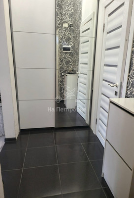 Продам однокомнатную (1-комн.) квартиру, Варшавское ш, 72, Бородино д