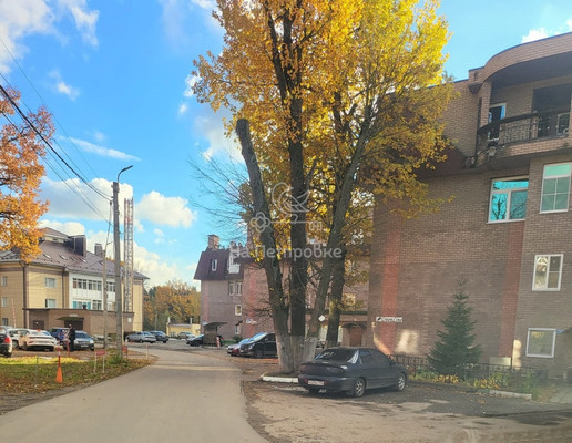 Продам однокомнатную (1-комн.) квартиру, Варшавское ш, 72, Бородино д