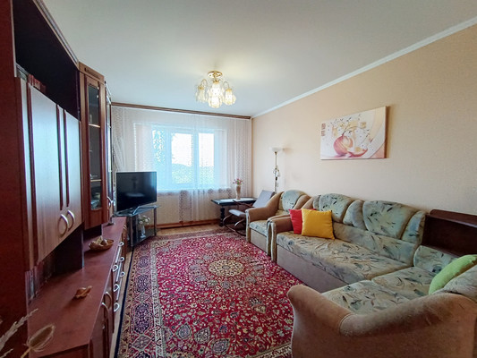 Продам трехкомнатную (3-комн.) квартиру, ДСК мкр, 3, Иваново г