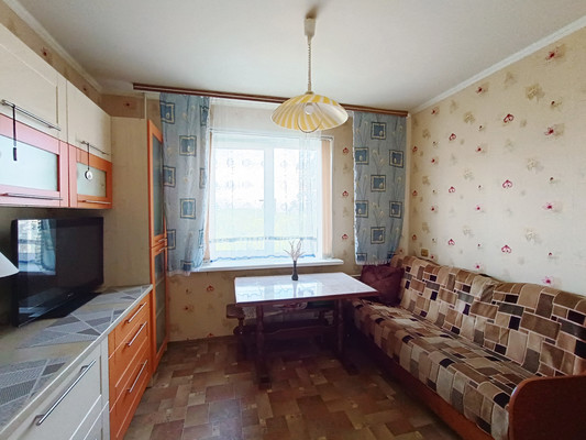 Продам трехкомнатную (3-комн.) квартиру, ДСК мкр, 3, Иваново г