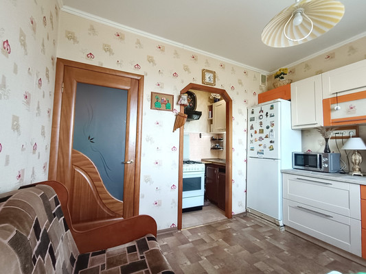 Продам трехкомнатную (3-комн.) квартиру, ДСК мкр, 3, Иваново г