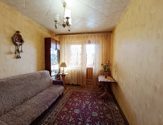 Продам трехкомнатную (3-комн.) квартиру, ДСК мкр, 3, Иваново г