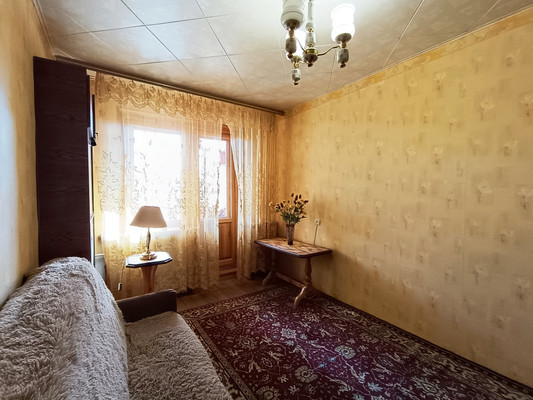 Продам трехкомнатную (3-комн.) квартиру, ДСК мкр, 3, Иваново г
