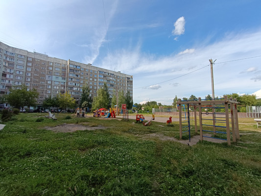 Продам трехкомнатную (3-комн.) квартиру, ДСК мкр, 3, Иваново г