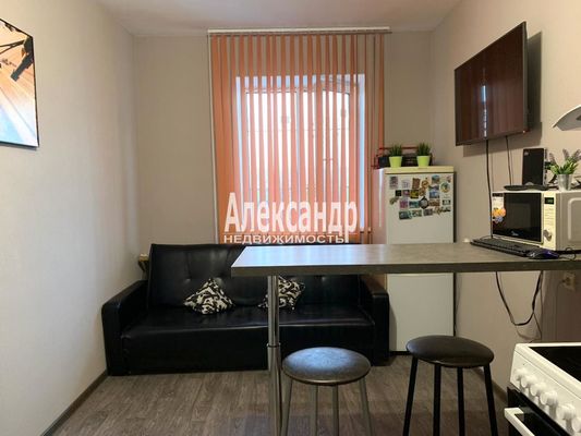 Продам двухкомнатную (2-комн.) квартиру, Школьная ул, 11к2, Бугры п