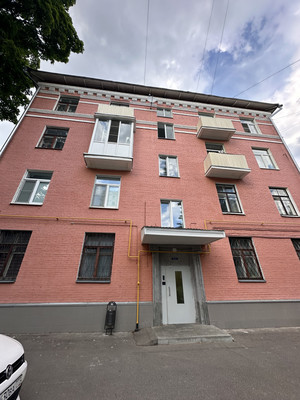 Продам комнату в 2-комн. квартире, Гороховский пер, 9, Москва г