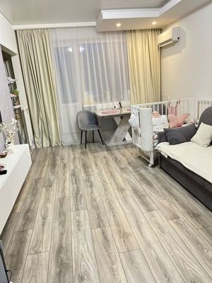 Продам двухкомнатную (2-комн.) квартиру, Чкалова ул, 13, Казань г