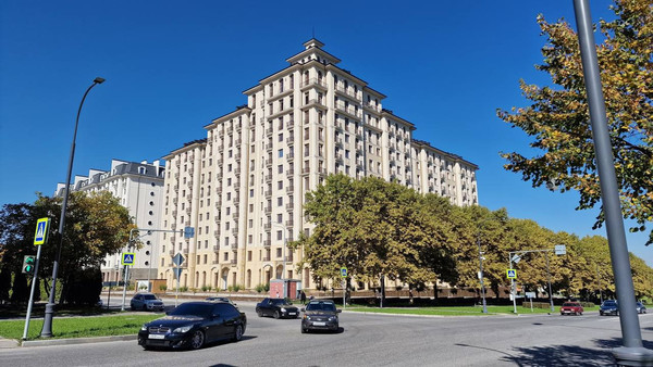 Продам многокомнатную квартиру, Ленина пр-кт, 1кд, Нальчик г