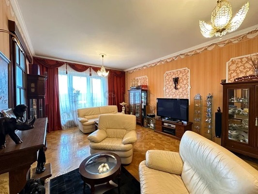 Продам трехкомнатную (3-комн.) квартиру, Улофа Пальме ул, 1, Москва г
