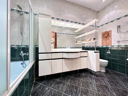 Продам трехкомнатную (3-комн.) квартиру, Улофа Пальме ул, 1, Москва г