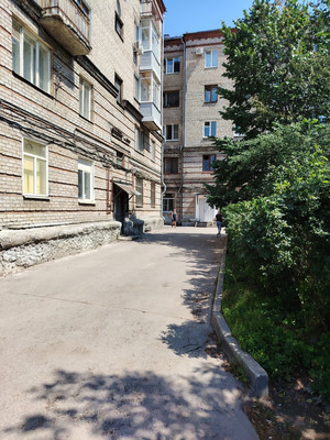 Продам двухкомнатную (2-комн.) квартиру, Циолковского ул, 10, Рязань г
