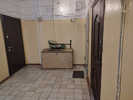 Продам двухкомнатную (2-комн.) квартиру, Циолковского ул, 10, Рязань г