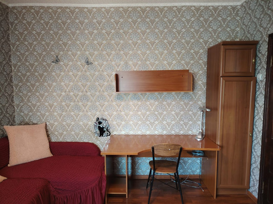 Продам двухкомнатную (2-комн.) квартиру, Циолковского ул, 10, Рязань г