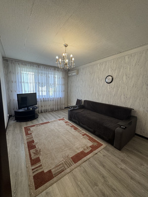 Продам двухкомнатную (2-комн.) квартиру, 339-й Стрелковой Дивизии ул, 17, Ростов-на-Дону г
