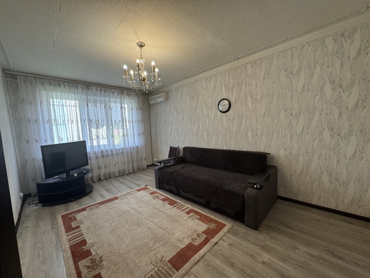 Продам двухкомнатную (2-комн.) квартиру, 339-й Стрелковой Дивизии ул, 17, Ростов-на-Дону г