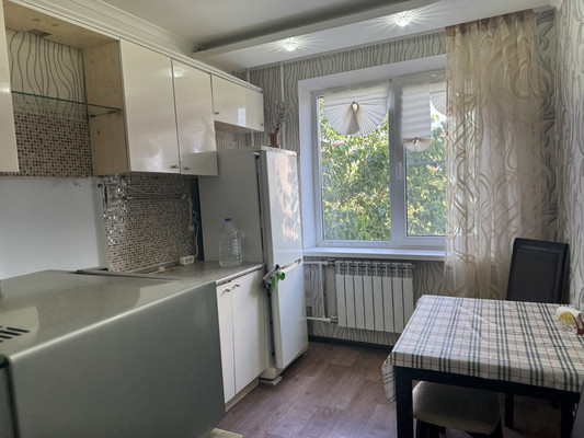 Продам двухкомнатную (2-комн.) квартиру, 339-й Стрелковой Дивизии ул, 17, Ростов-на-Дону г