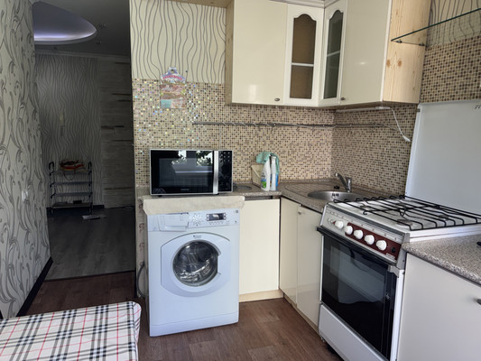 Продам двухкомнатную (2-комн.) квартиру, 339-й Стрелковой Дивизии ул, 17, Ростов-на-Дону г