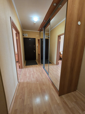 Продам двухкомнатную (2-комн.) квартиру, Энгельса ул, 3, Ханты-Мансийск г