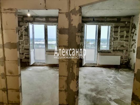 Продам однокомнатную (1-комн.) квартиру, Рябиновая ул, 8к5, Янино-2 д