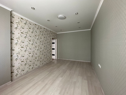 Продам трехкомнатную (3-комн.) квартиру, им. Сергея Есенина ул, 108/2, Краснодар г