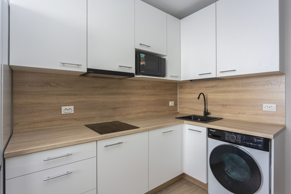 Продам двухкомнатную (2-комн.) квартиру, Берёзовая аллея, 19к1, Москва г