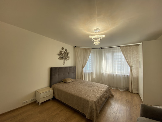 Продам однокомнатную (1-комн.) квартиру, Красногорский б-р, 19, Красногорск г