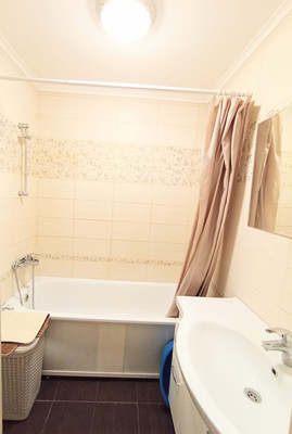 Продам двухкомнатную (2-комн.) квартиру, Курыжова (Южный мкр.) ул, 14к1, Домодедово г
