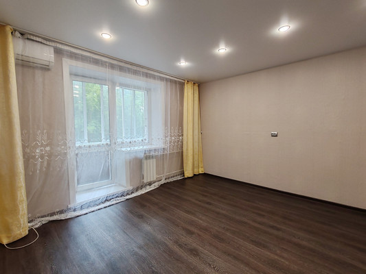 Продам трехкомнатную (3-комн.) квартиру, Лопатина ул, 22, Иркутск г