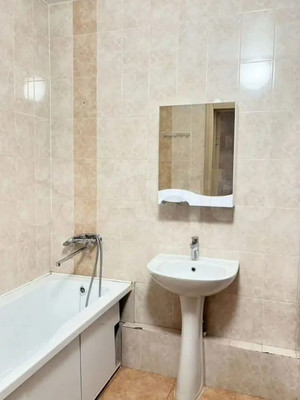 Продам трехкомнатную (3-комн.) квартиру, Энергетиков пр-кт, 20, Барнаул г