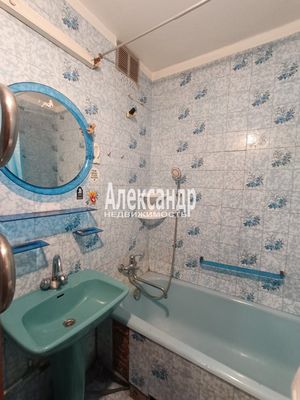 Продам однокомнатную (1-комн.) квартиру, Ленинский пр-кт, 69к1, Санкт-Петербург г