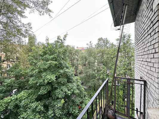 Продам двухкомнатную (2-комн.) квартиру, Канареечная ул, 10, Санкт-Петербург г