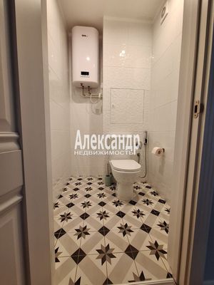 Продам трехкомнатную (3-комн.) квартиру, Тихоокеанская ул, 10к1, Парголово п